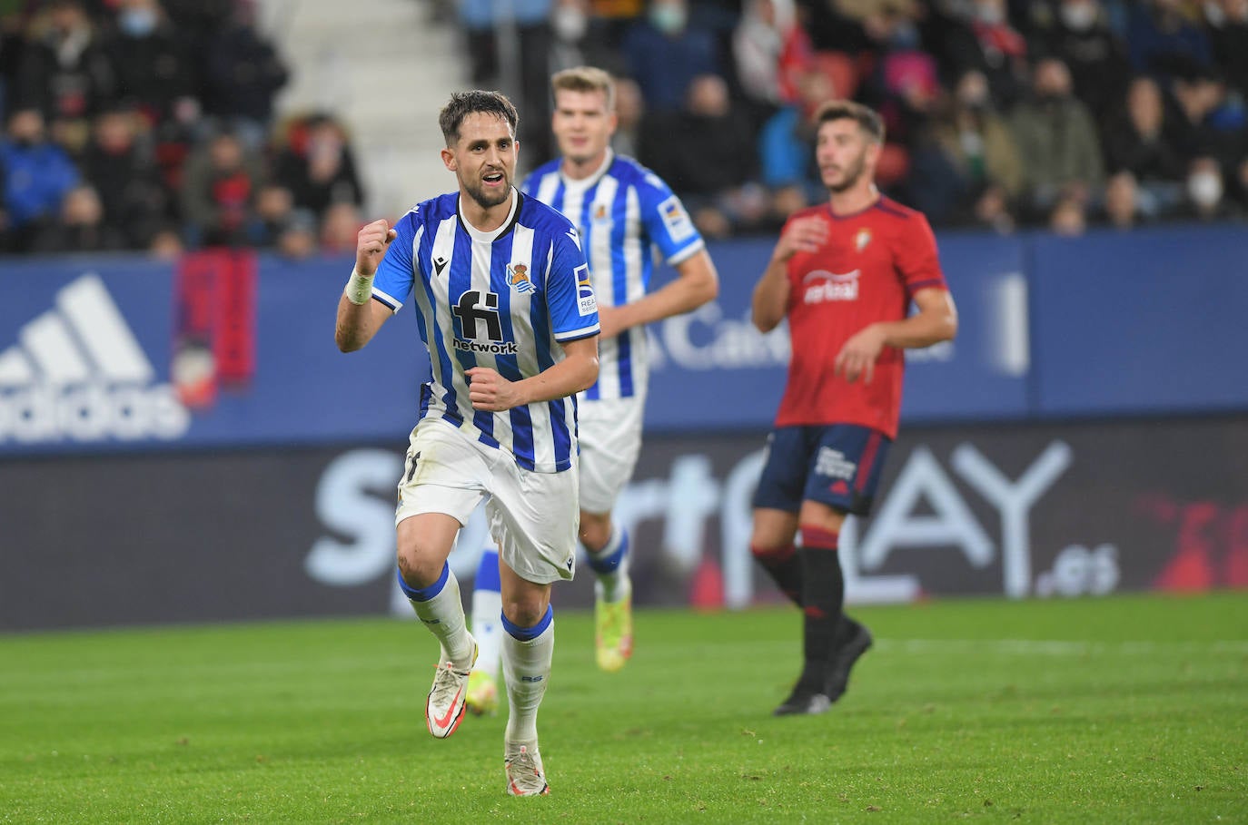 Fotos: Las mejores imágenes del Osasuna - Real Sociedad