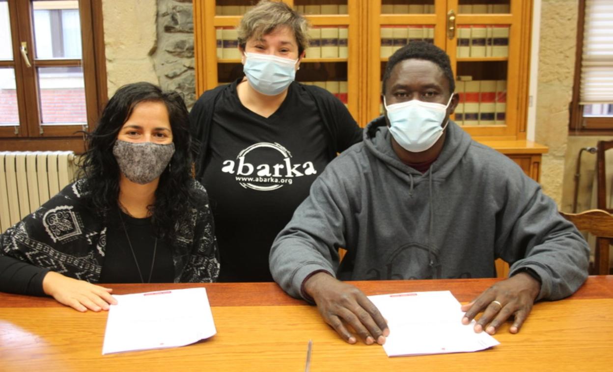 Elkarteak Altzibarko eskolan lanerako espazioa izango du. 