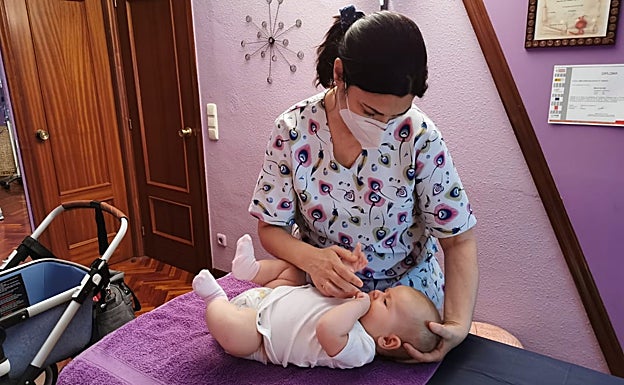 La osteopatía pediátrica cuenta con muchos beneficios para bebés y niños.