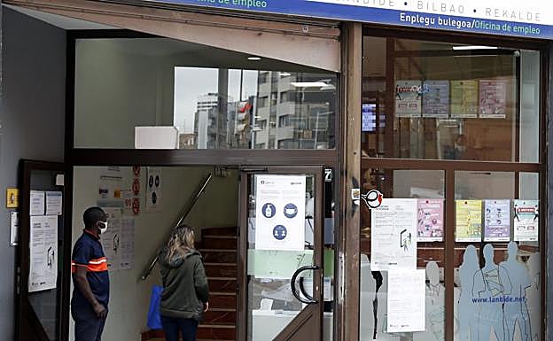 Tres de cada diez solicitudes del IMV han sido denegadas en Euskadi 