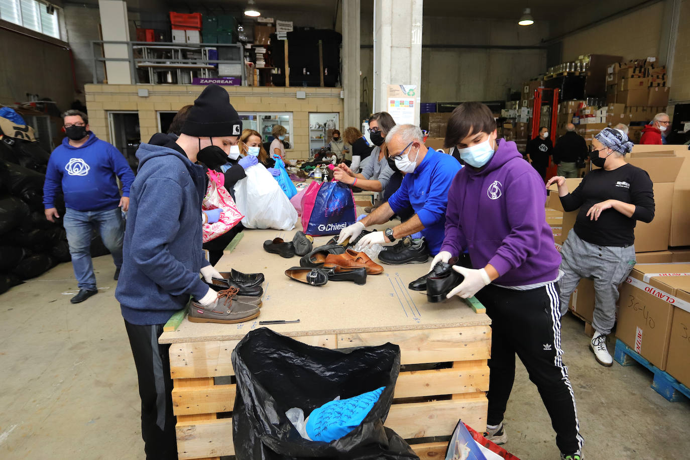 Fotos: Zapatos para 100.000 refugiados