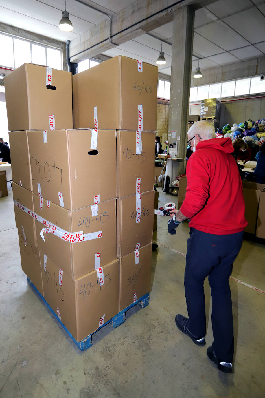 Fotos: Zapatos para 100.000 refugiados