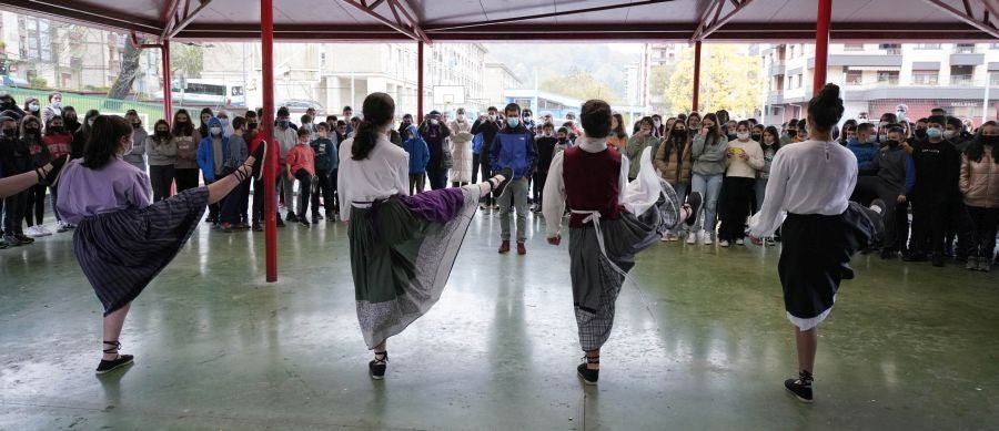 Fotos: Homenaje al profesor txapeldun