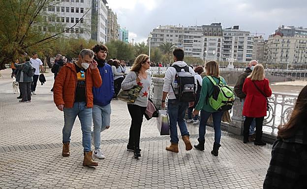 El Gobierno Vasco pide a los ayuntamientos con alta incidencia suspender actos masivos