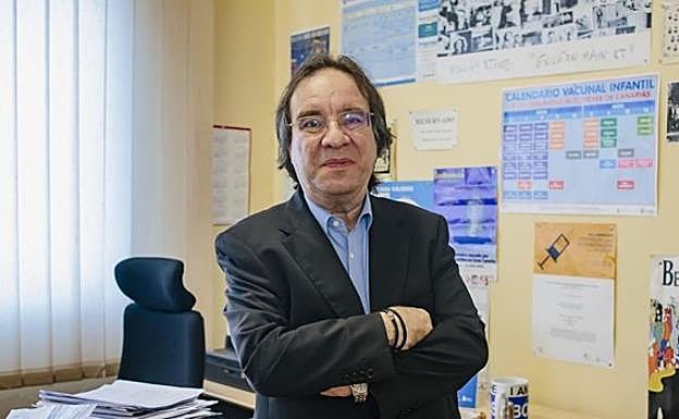 Amós García, presidente de la Asociación Española de Vacunología