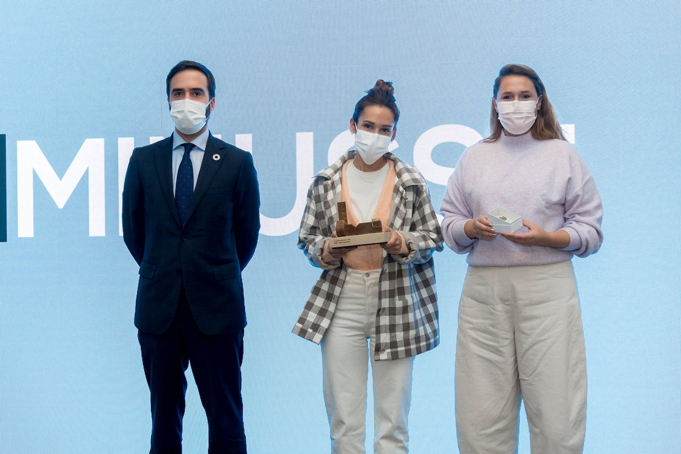 Fotos: Los rostros más conocidos de la ciudad no se pierden la Gala del Comercio donostiarra