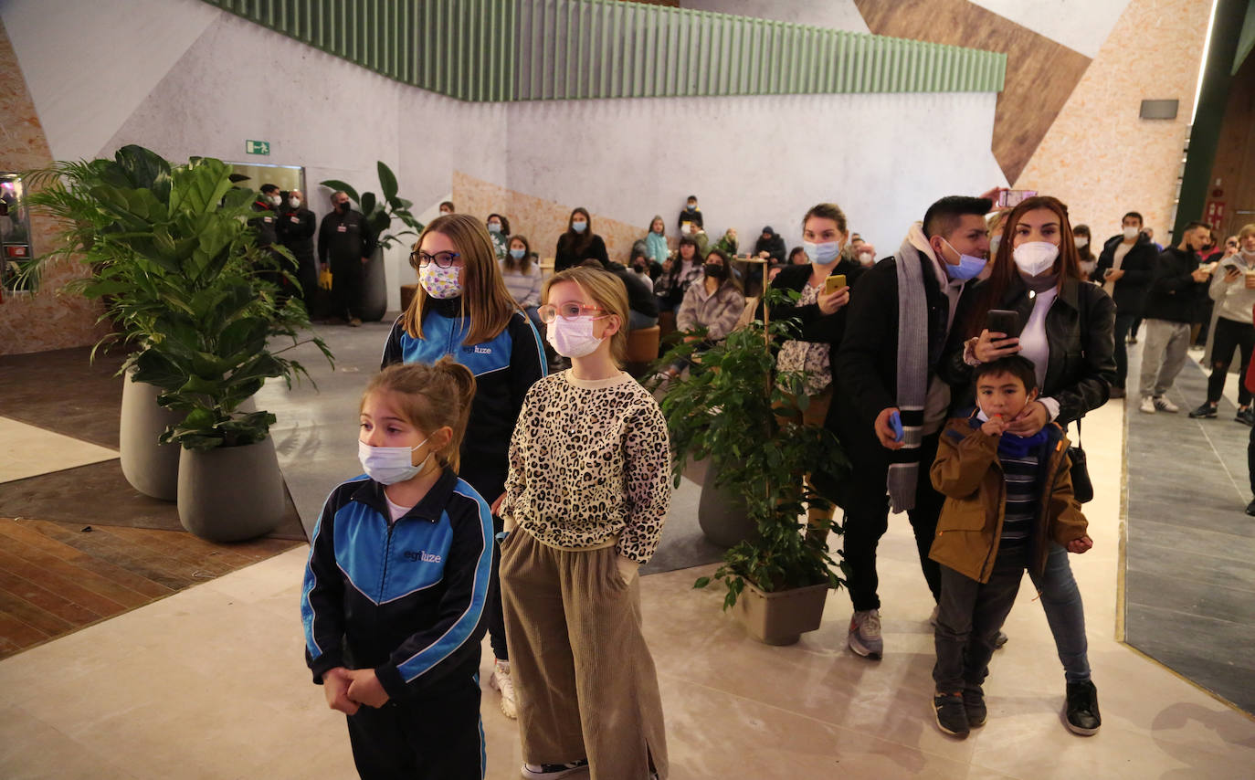 Fotos: Actuación de Ana Mena en el nuevo Garbera