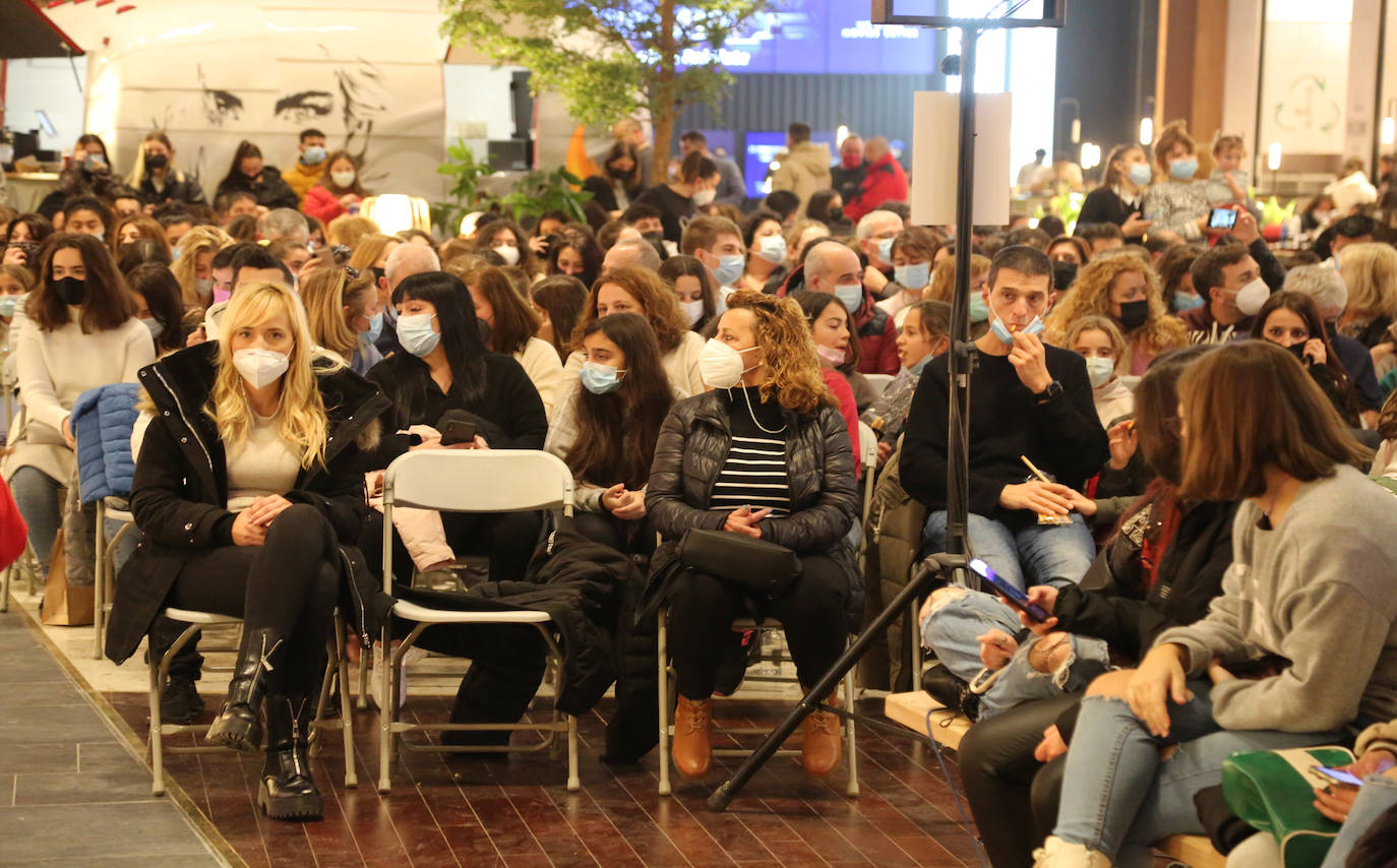 Fotos: Actuación de Ana Mena en el nuevo Garbera