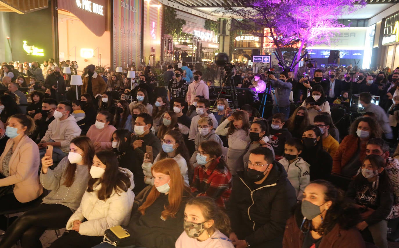 Fotos: Actuación de Ana Mena en el nuevo Garbera