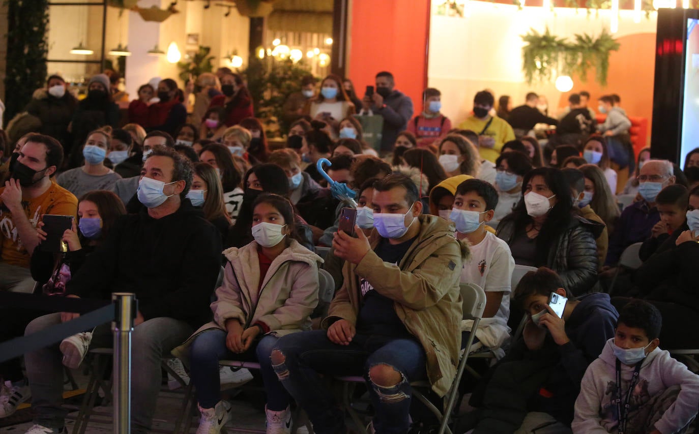 Fotos: Actuación de Ana Mena en el nuevo Garbera