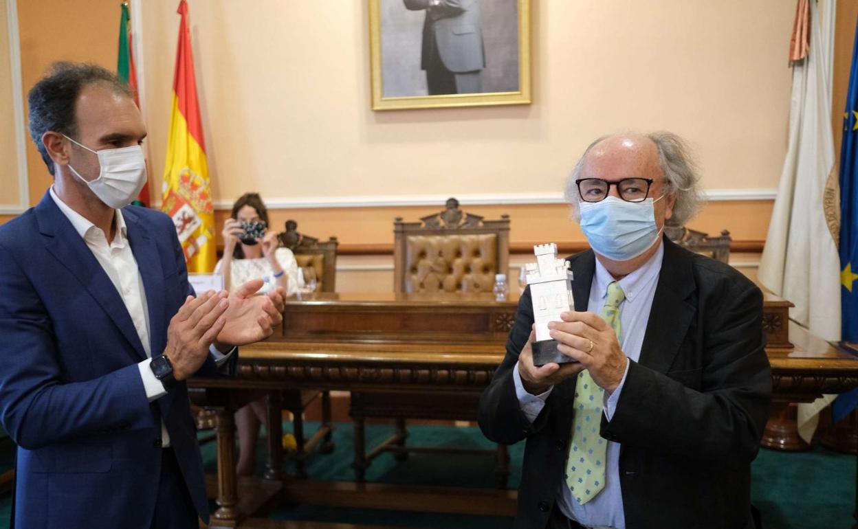 Antonio Colinas ya recibió un homenaje más íntimo de los organizadores de los premios en septiembre.