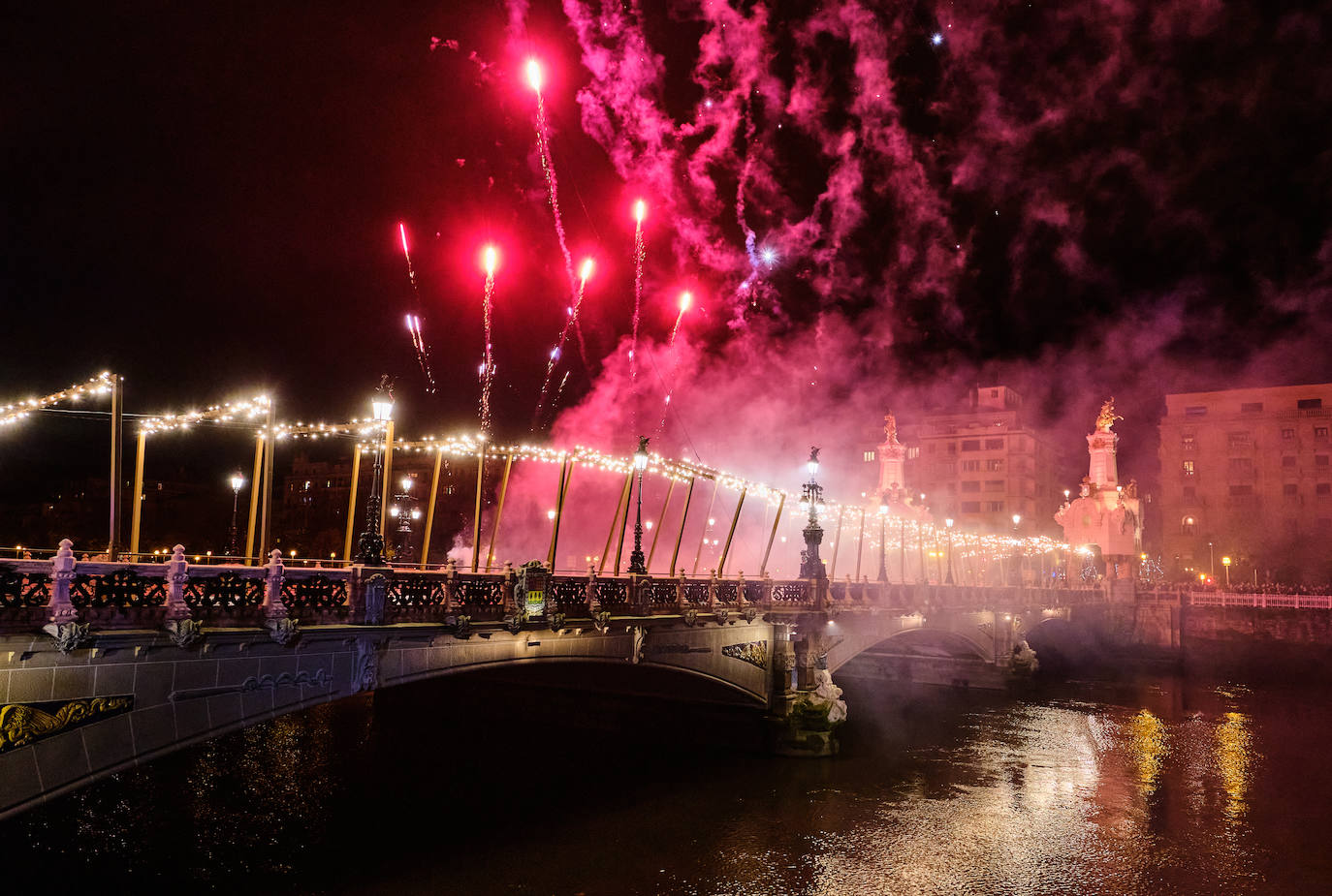 Fotos: San Sebastián enciende la Navidad