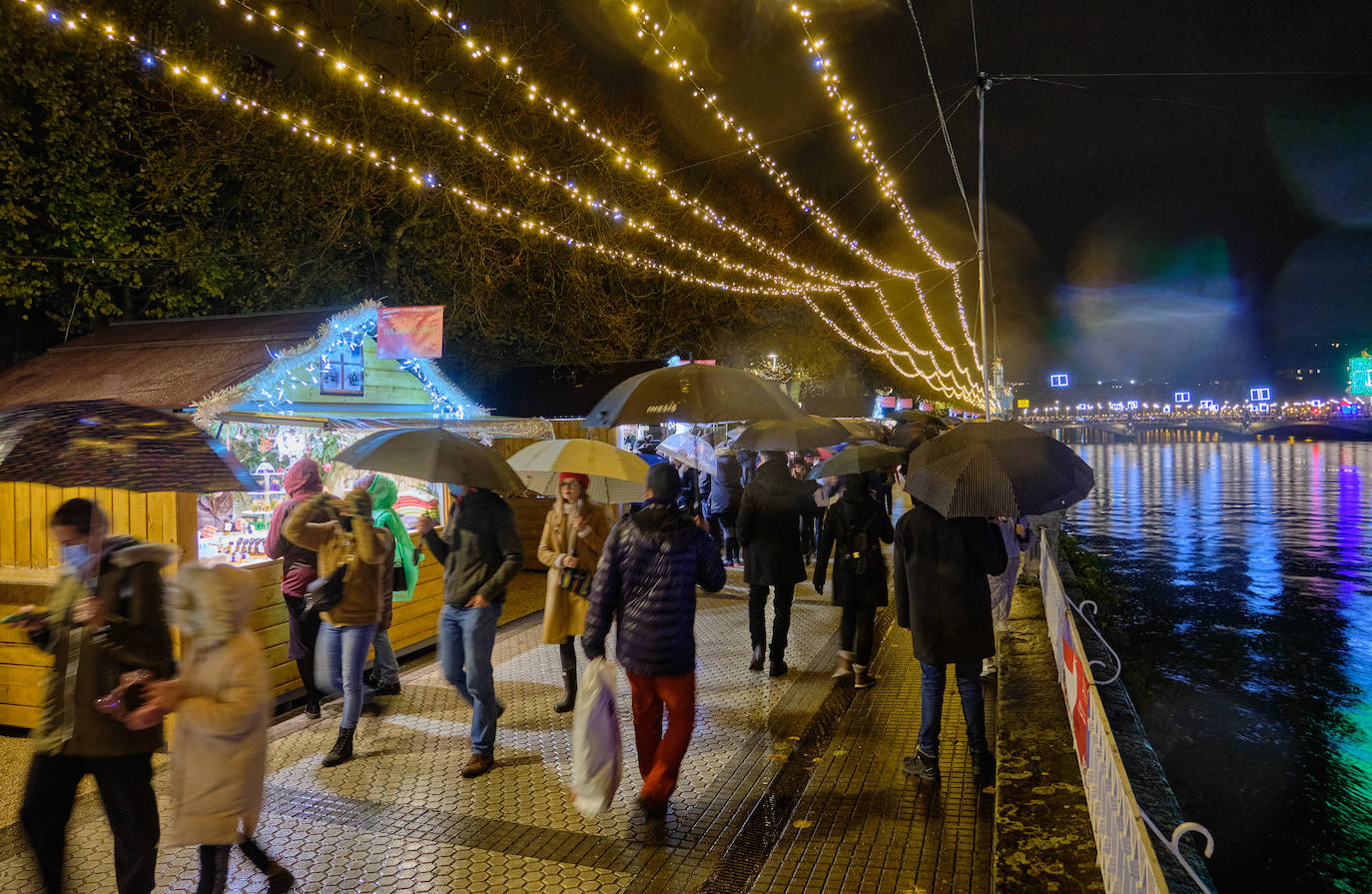 Fotos: San Sebastián enciende la Navidad