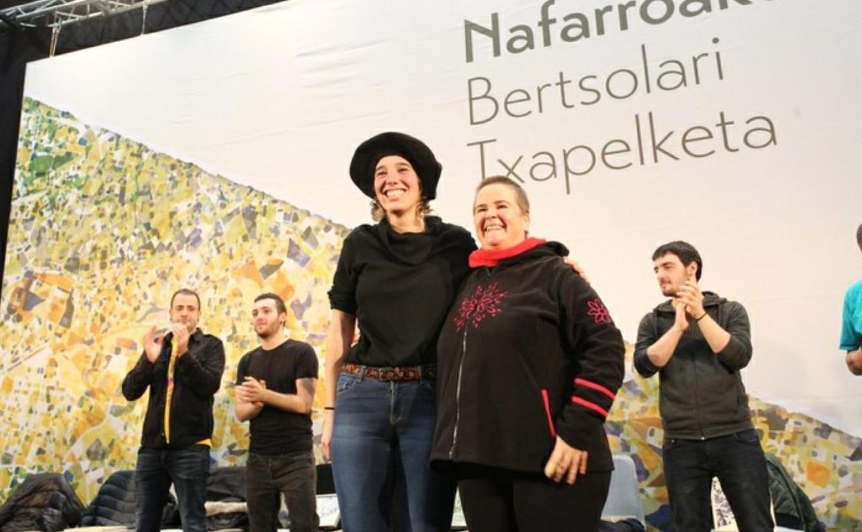 Saioa Alkaiza, txapela irabazi ostean. 