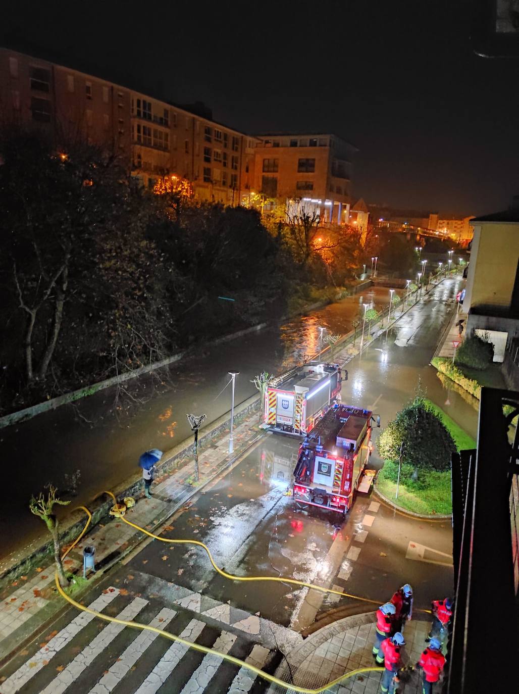 Fotos: Desbordamientos puntuales en Gipuzkoa