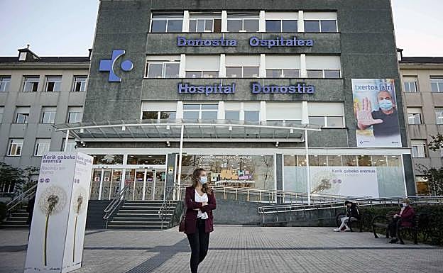 Euskadi, al borde la emergencia sanitaria con 47 ingresados en las UCI, 214 en planta y 18 fallecidos la última semana