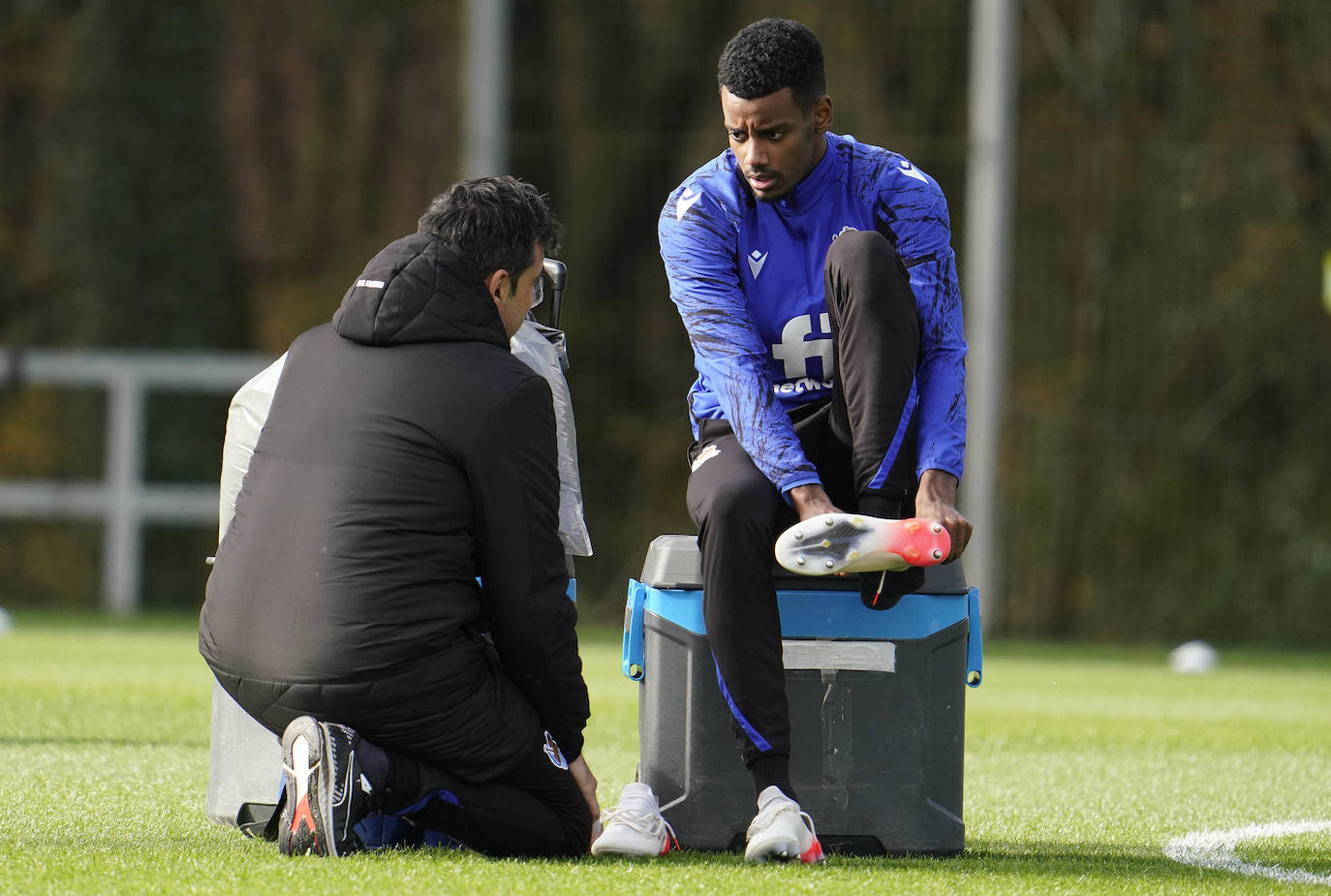 Fotos: Roberto López, Nais, Lobete y Turrientes, con el primer equipo