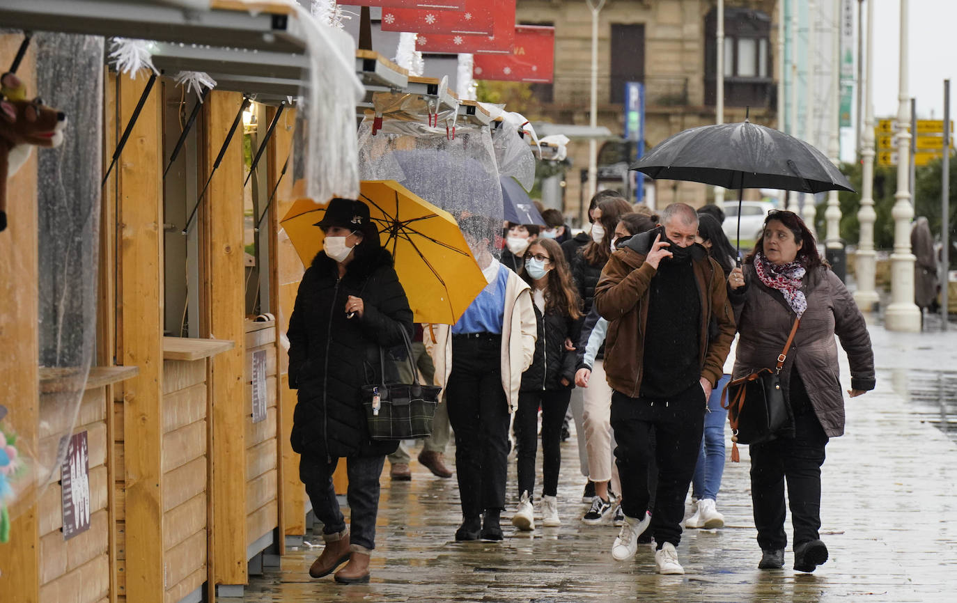 Fotos: Un nuevo aviso amarillo por lluvias pone fin a la tregua meteorológica en Gipuzkoa