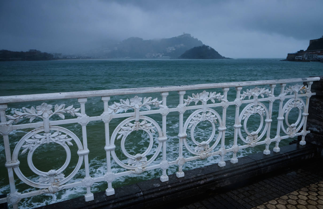 Fotos: Un nuevo aviso amarillo por lluvias pone fin a la tregua meteorológica en Gipuzkoa
