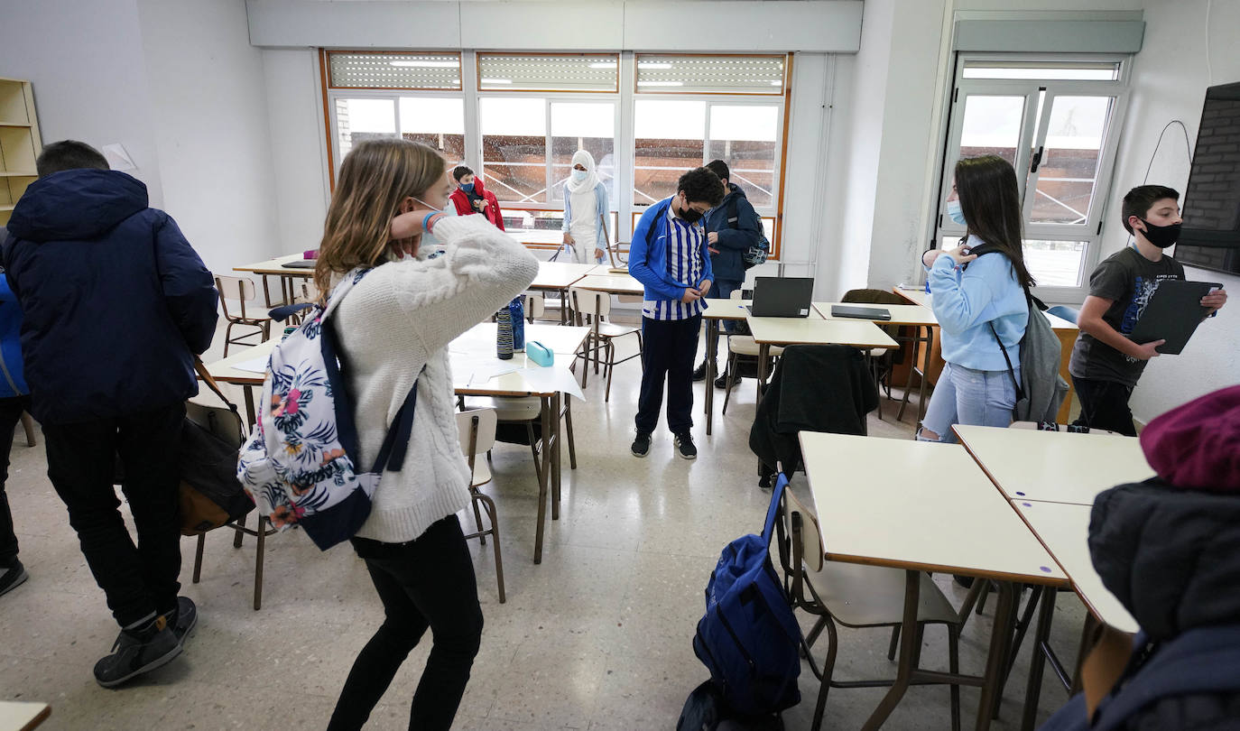 Fotos: Los alumnos de Jakintza Ikastola hacen de periodistas