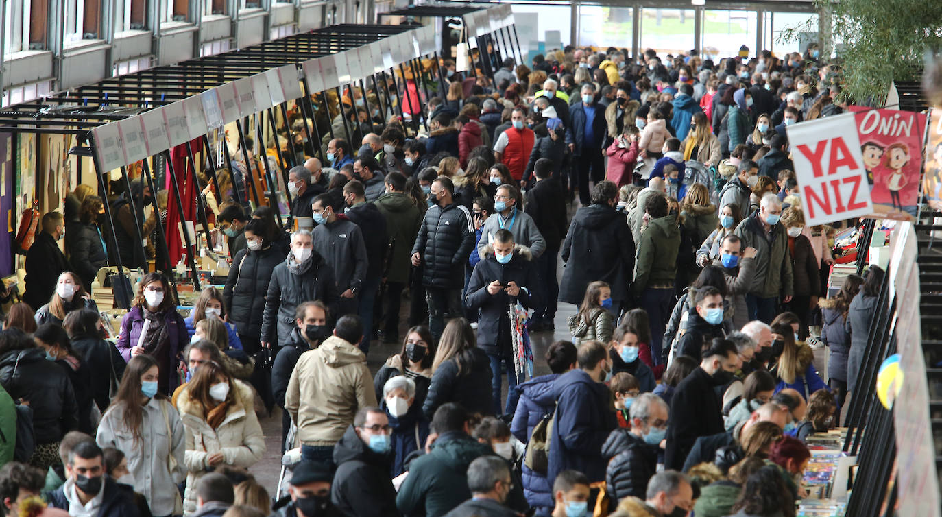 Fotos: Durangoko Azokaren bigarren eguna