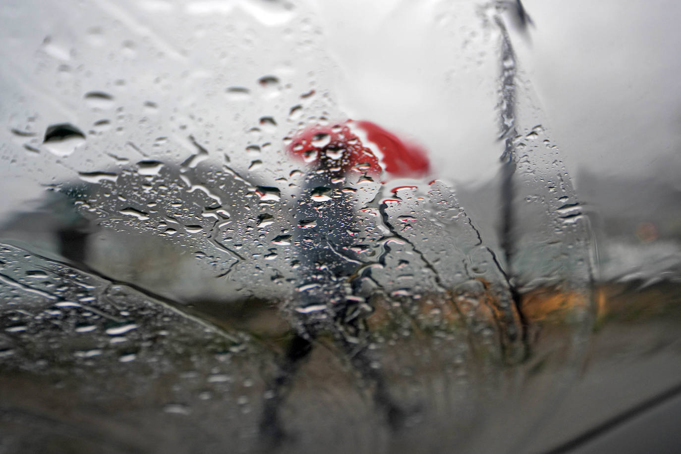 Fotos: La lluvia no da tregua: Euskalmet activa la alerta naranja para este jueves y viernes
