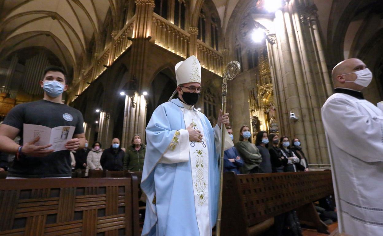 El obispo Munilla ofició este miércoles misa en el Buen Pastor. 