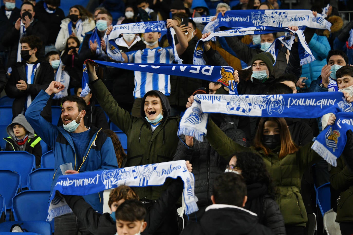 Fotos: ¿Has estado en el Reale Arena? Búscate en las fotos