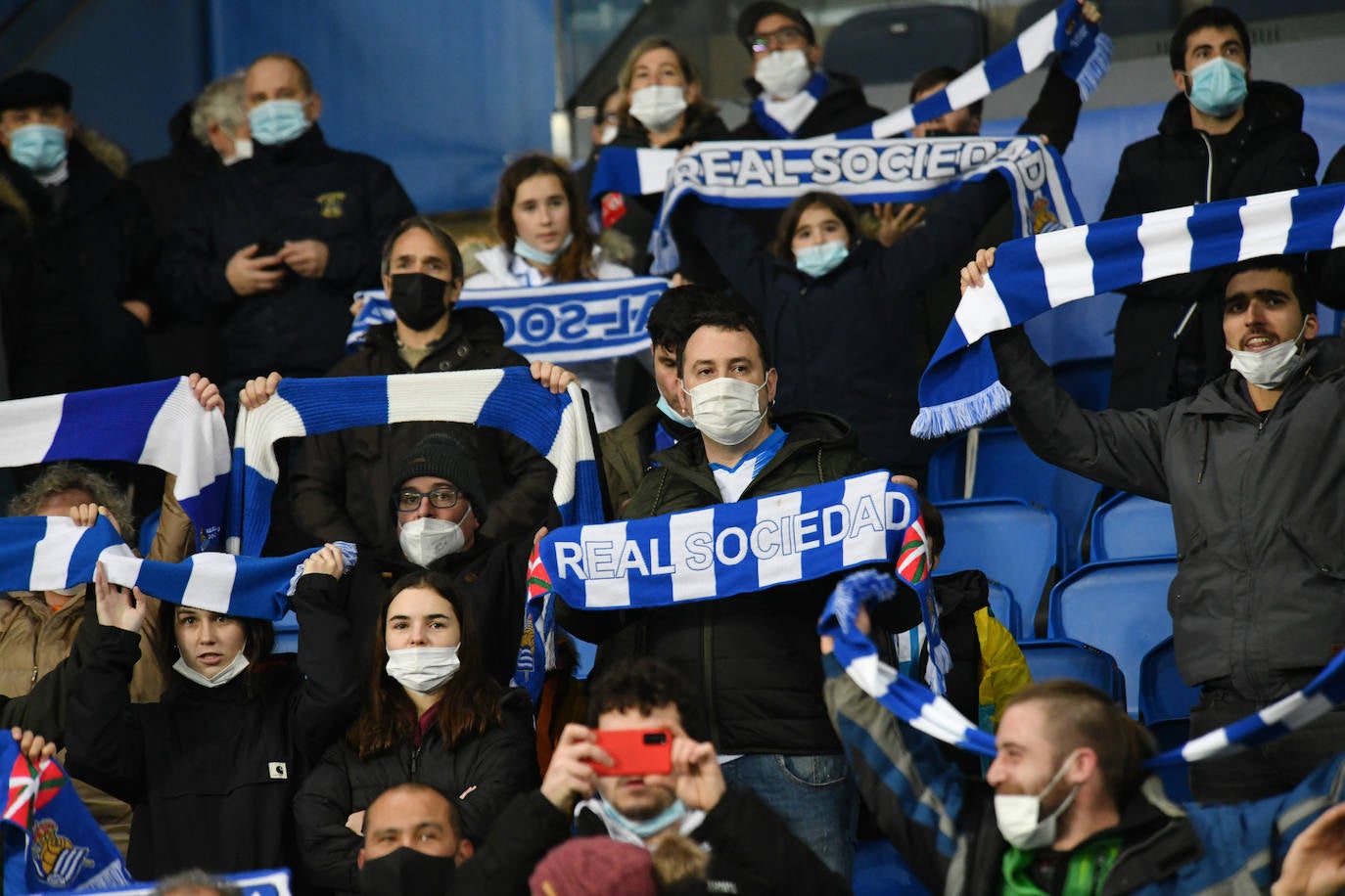 Fotos: ¿Has estado en el Reale Arena? Búscate en las fotos