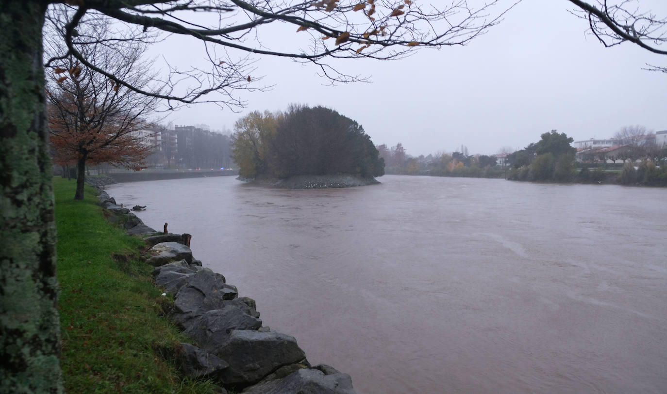 Tiempo en Gipuzkoa: Nueva jornada de lluvia, nieve y olas