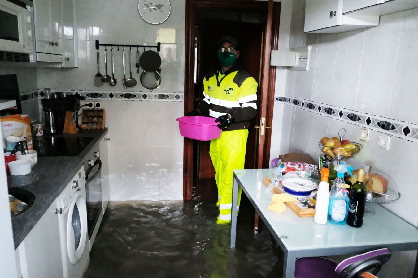 Fotos: Inundaciones en Behobia y otros puntos de Irun por el desbordamiento del Bidasoa