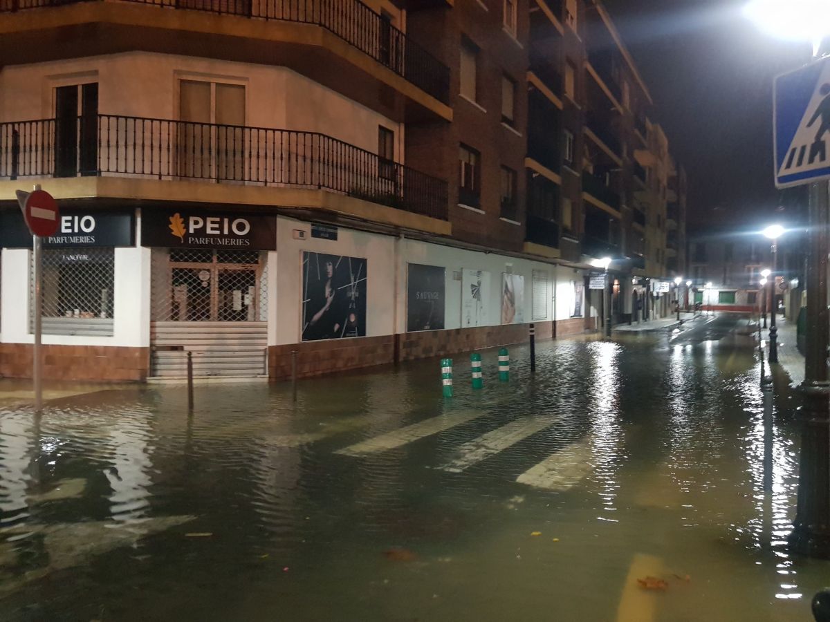 Fotos: Inundaciones en Behobia y otros puntos de Irun por el desbordamiento del Bidasoa