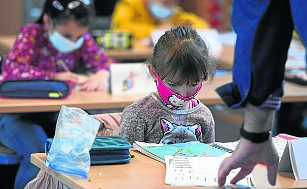 Los contagios entre niños de 6 a 12 años en Euskadi cuadriplican la media española