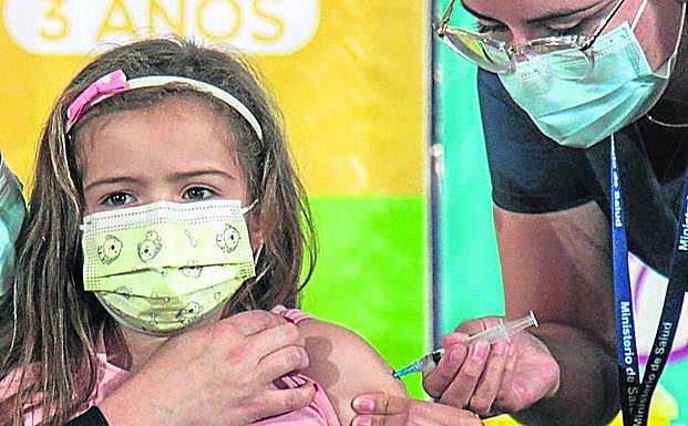 Cinco razones para inmunizar a los críos