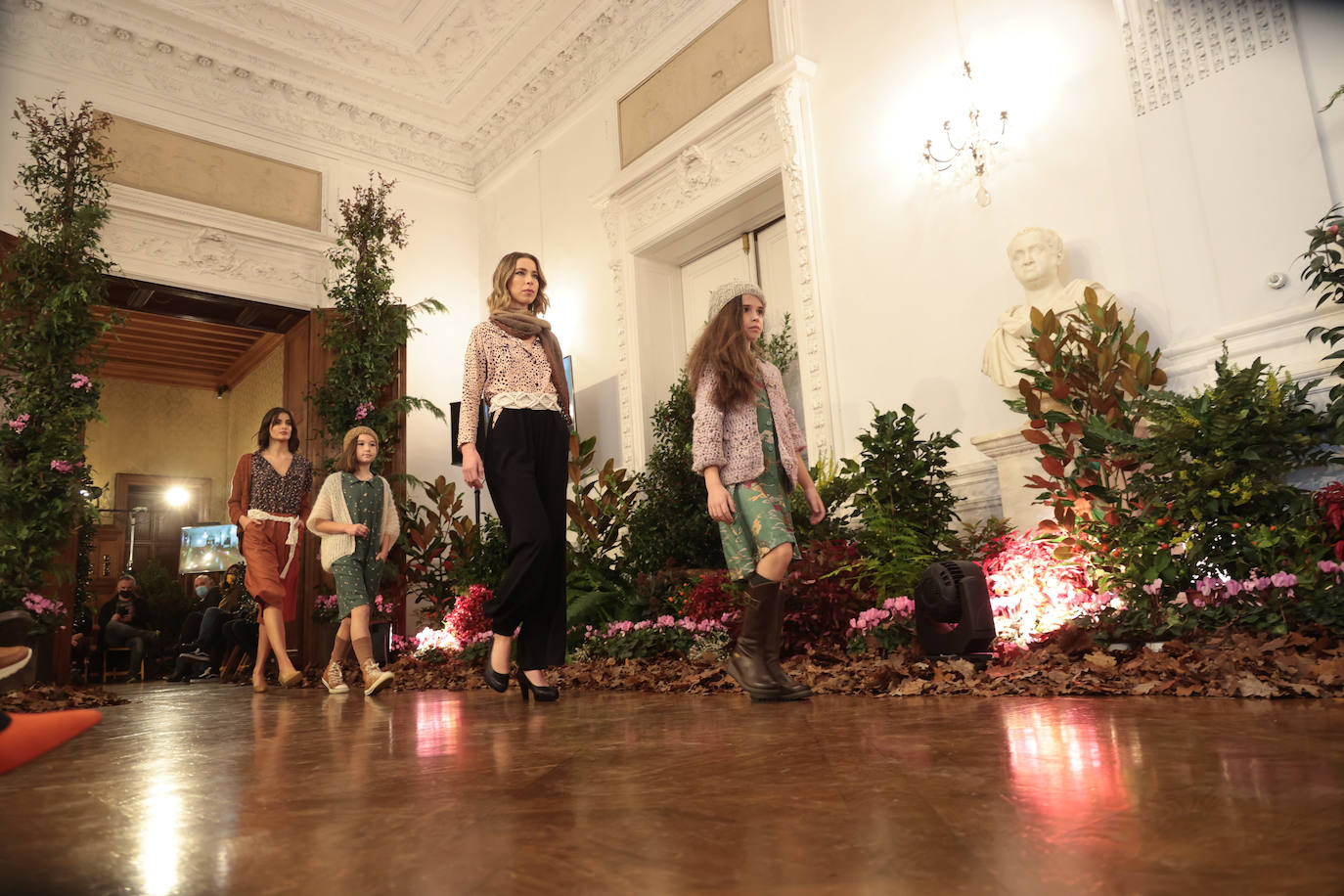 Fotos: Desfile de moda sostenible en el Palacio Miramar