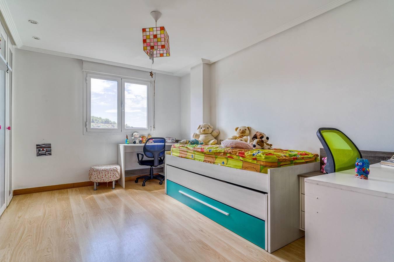 Fotos: Chalet adosado en Entrena