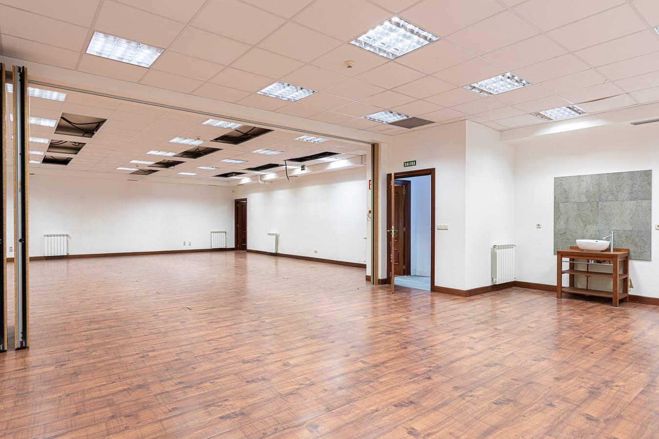 Fotos: Local comercial en la zona antigua (Donostia)