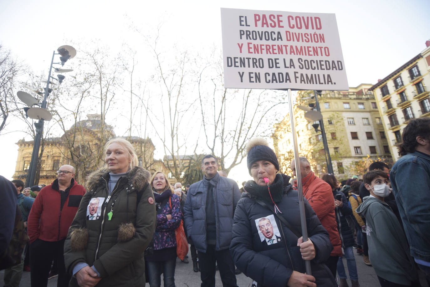 Fotos: Manifestación en contra del pasaporte sanitario