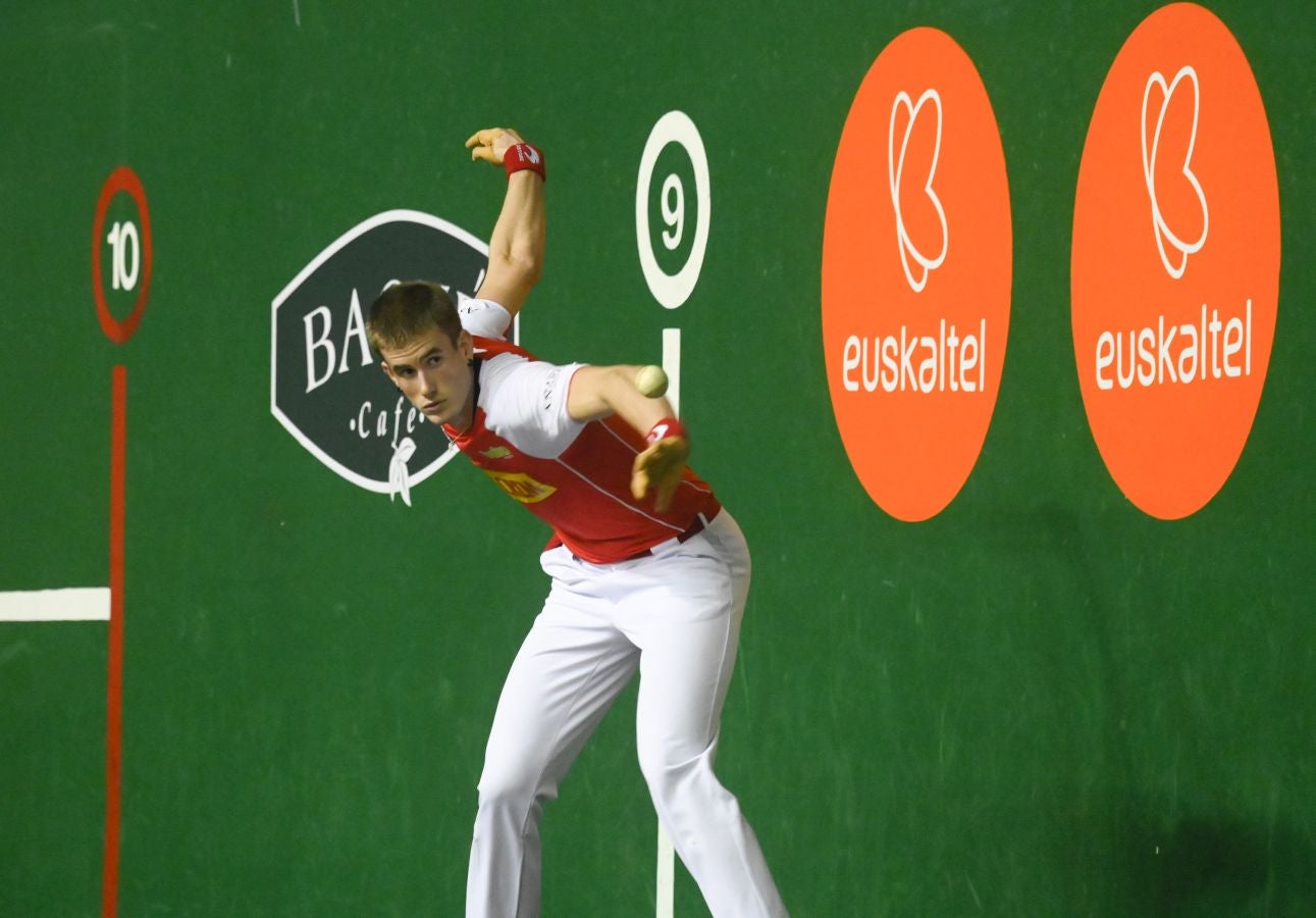 Fotos: Irribarria y Rezusta, nuevos líderes tras imponerse a Jaka y Mariezkurrena en Tolosa