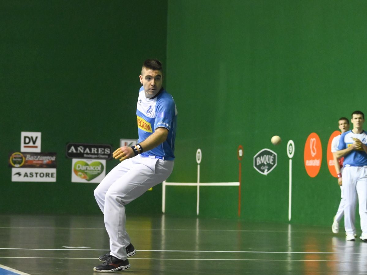 Fotos: Irribarria y Rezusta, nuevos líderes tras imponerse a Jaka y Mariezkurrena en Tolosa