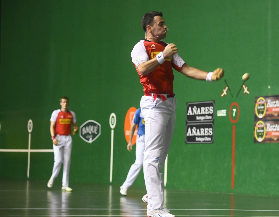 Fotos: Irribarria y Rezusta, nuevos líderes tras imponerse a Jaka y Mariezkurrena en Tolosa