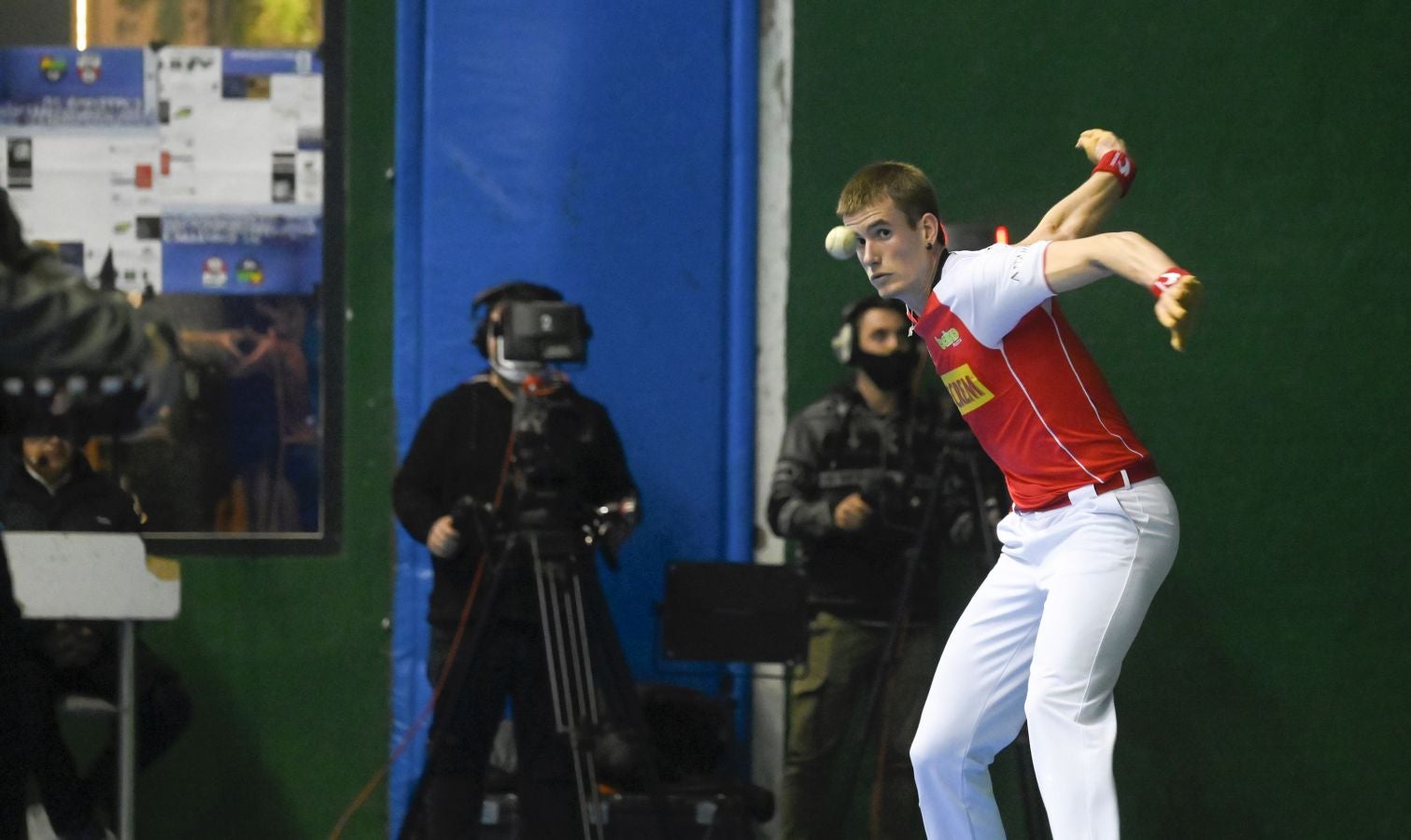 Fotos: Irribarria y Rezusta, nuevos líderes tras imponerse a Jaka y Mariezkurrena en Tolosa