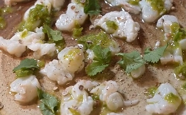 Ceviche de cigalas con salsa de jalapeño