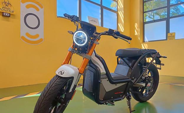 Una moto fabricada en España se convierte en el primer vehículo ciberseguro del mundo