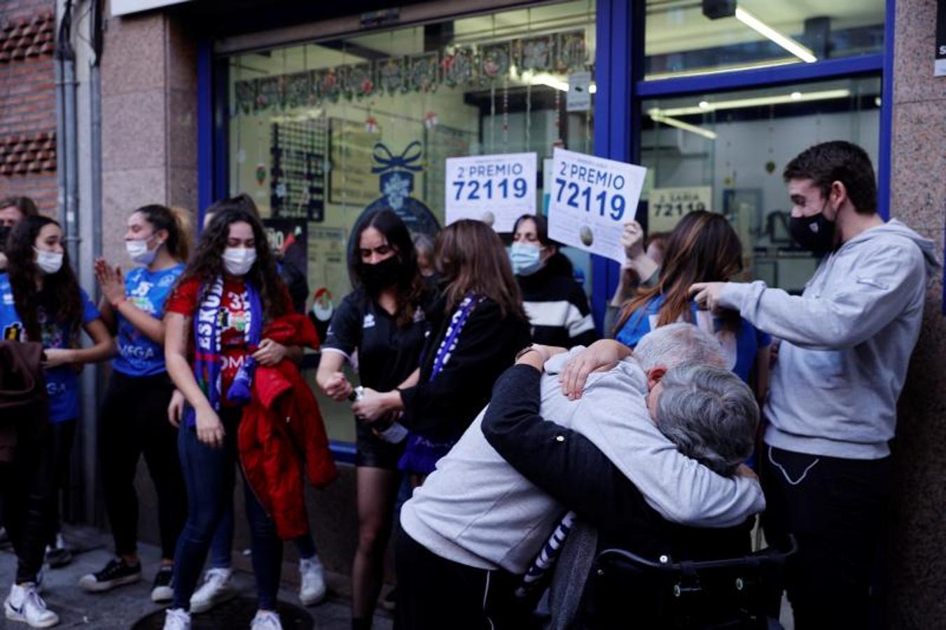 Celebración a las puertas de la administración de la localidad vizcaína.