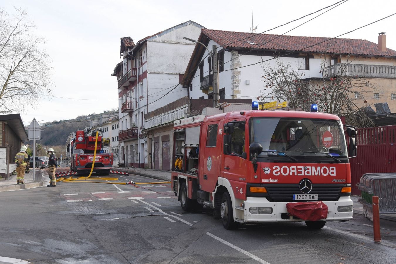 Fotos: Un incendio calcina una vivienda en Hernani