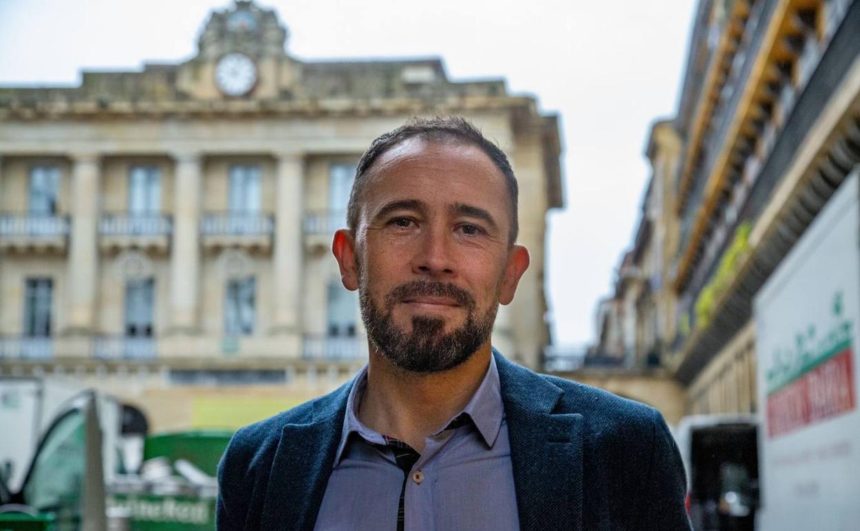 Denis Itxaso, en una imagen reciente en la Parte Vieja donostiarra.