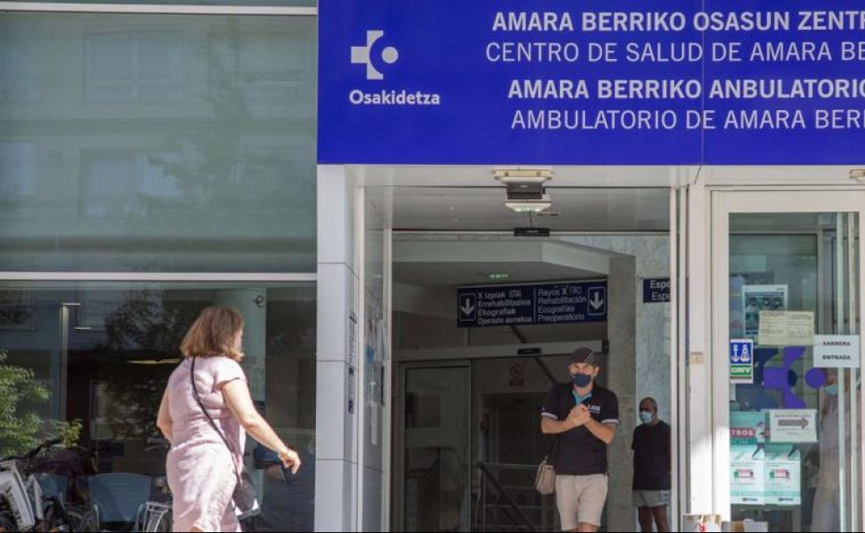 Coronavirus en Euskadi: Osakidetza empieza a recurrir a personal jubilado para tratar de descolapsar ambulatorios