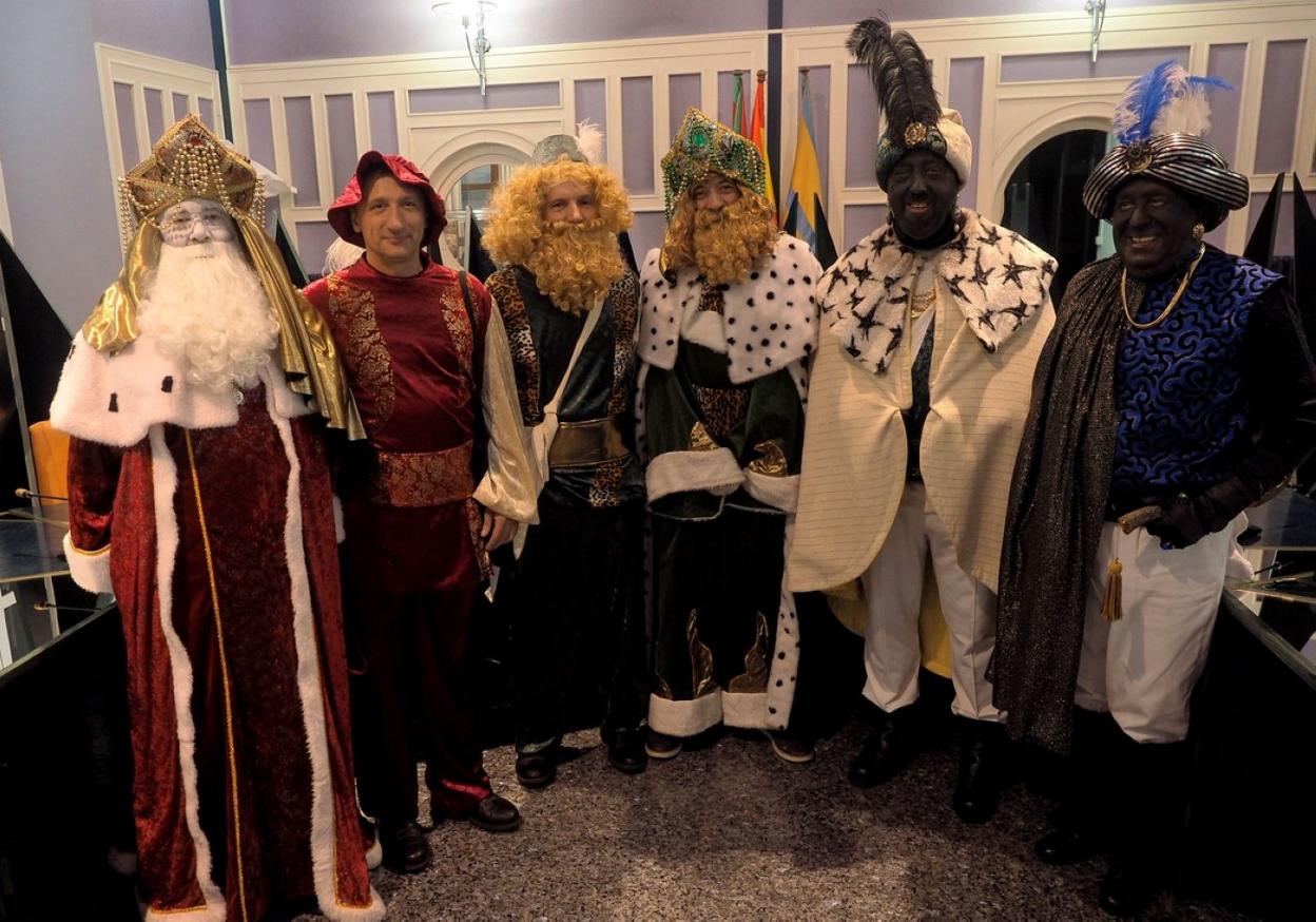 Los tres Reyes Magos recorrerán hoy las calles de Zumarraga por tres zonas diferentes. 