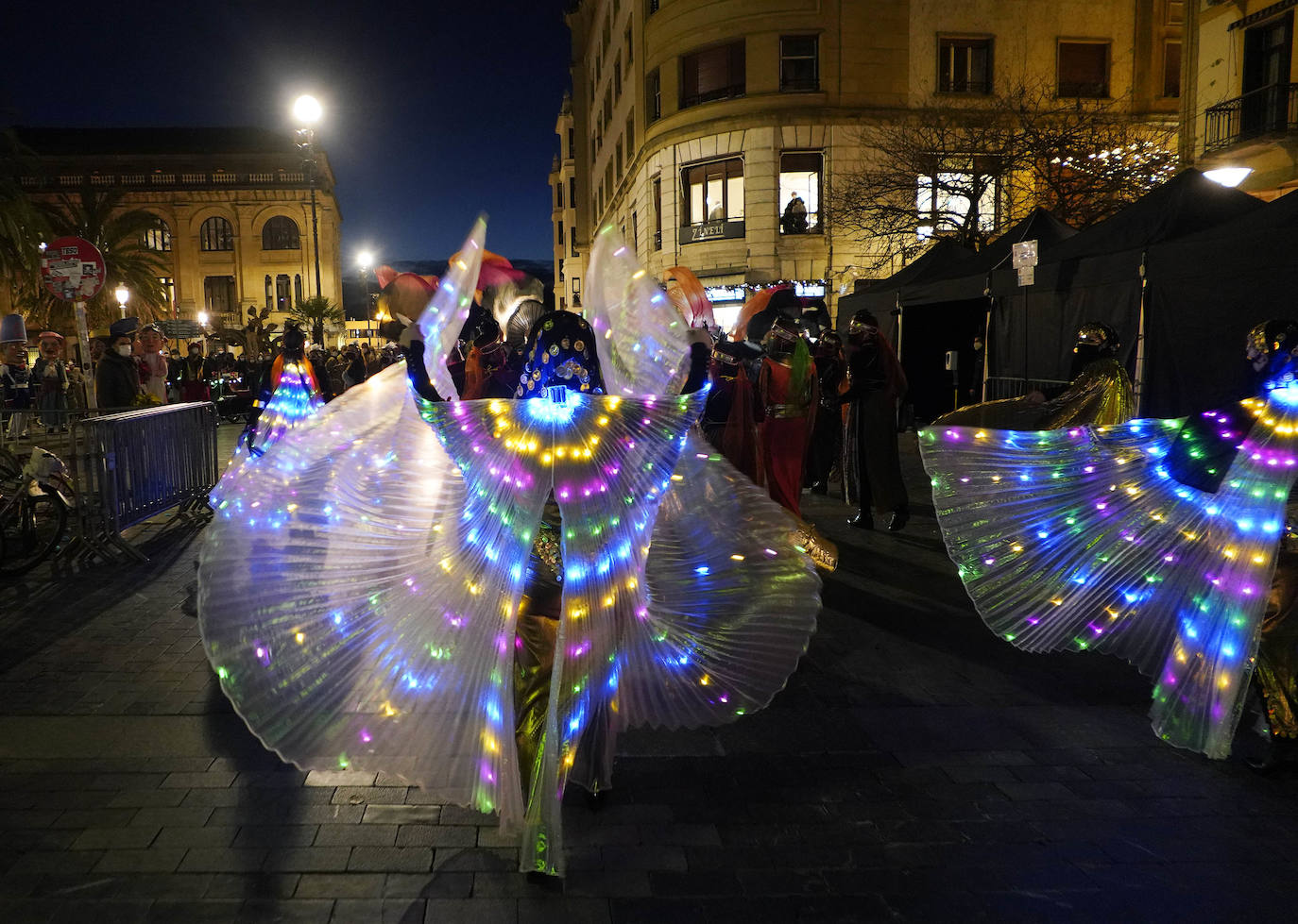 Fotos: La cabalgata de los Reyes Magos recorre las calles de Donostia